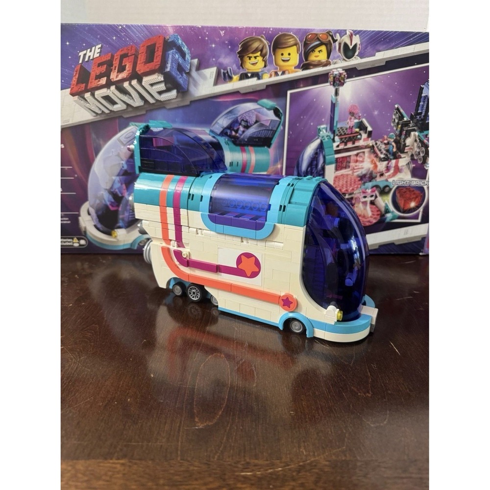 LEGO Movie 2 Pop-Up Party Bus 70828 Complete Set w/Minifigures & Box - No Manual